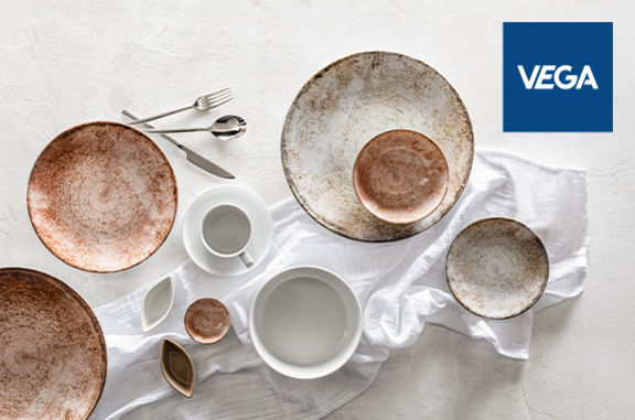Vaisselle VEGA Gironia en porcelaine colorée