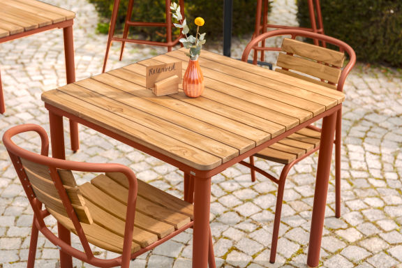 Tisch und Stühle Zolia von VEGA